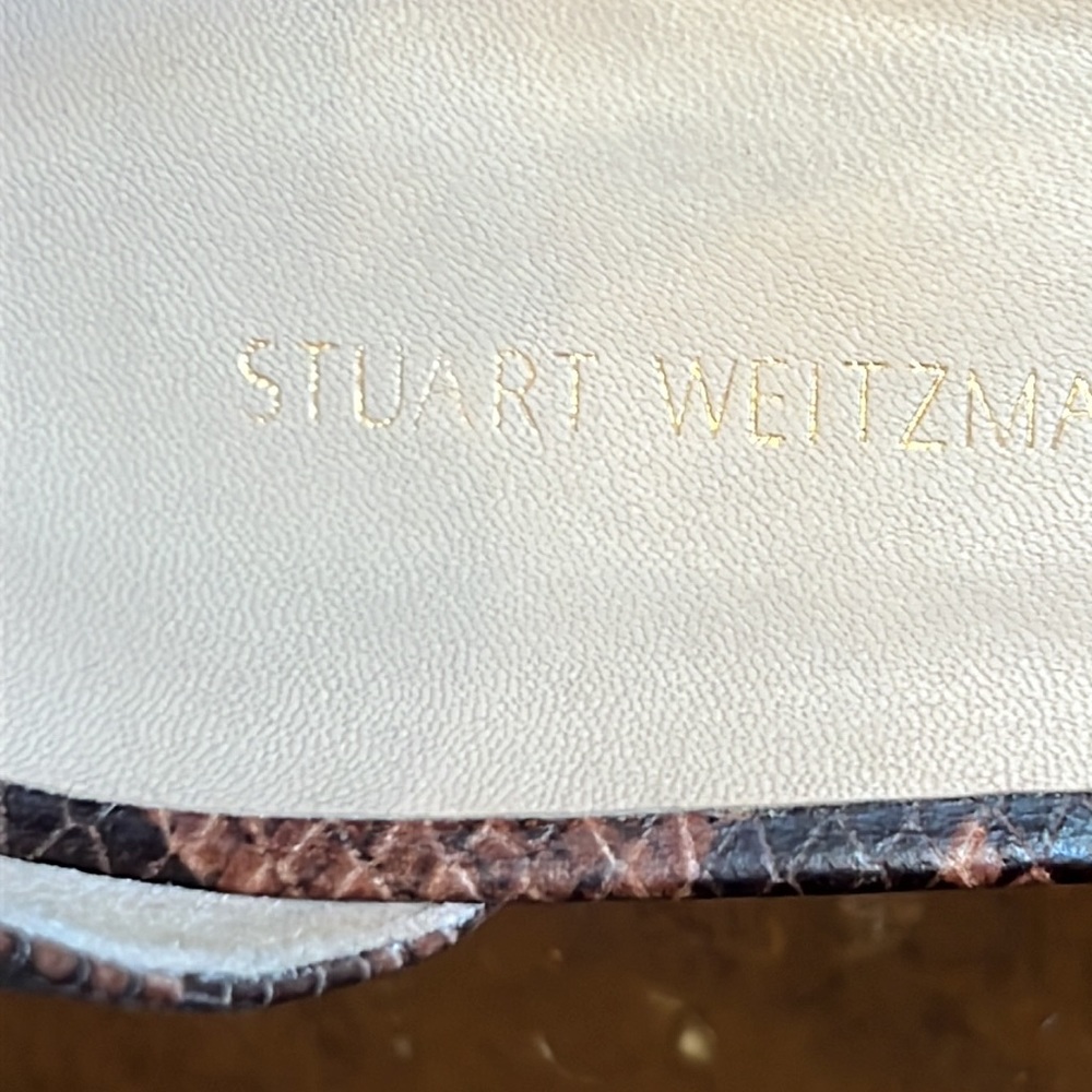 Stuart Weitzman - Picture 2 of 5